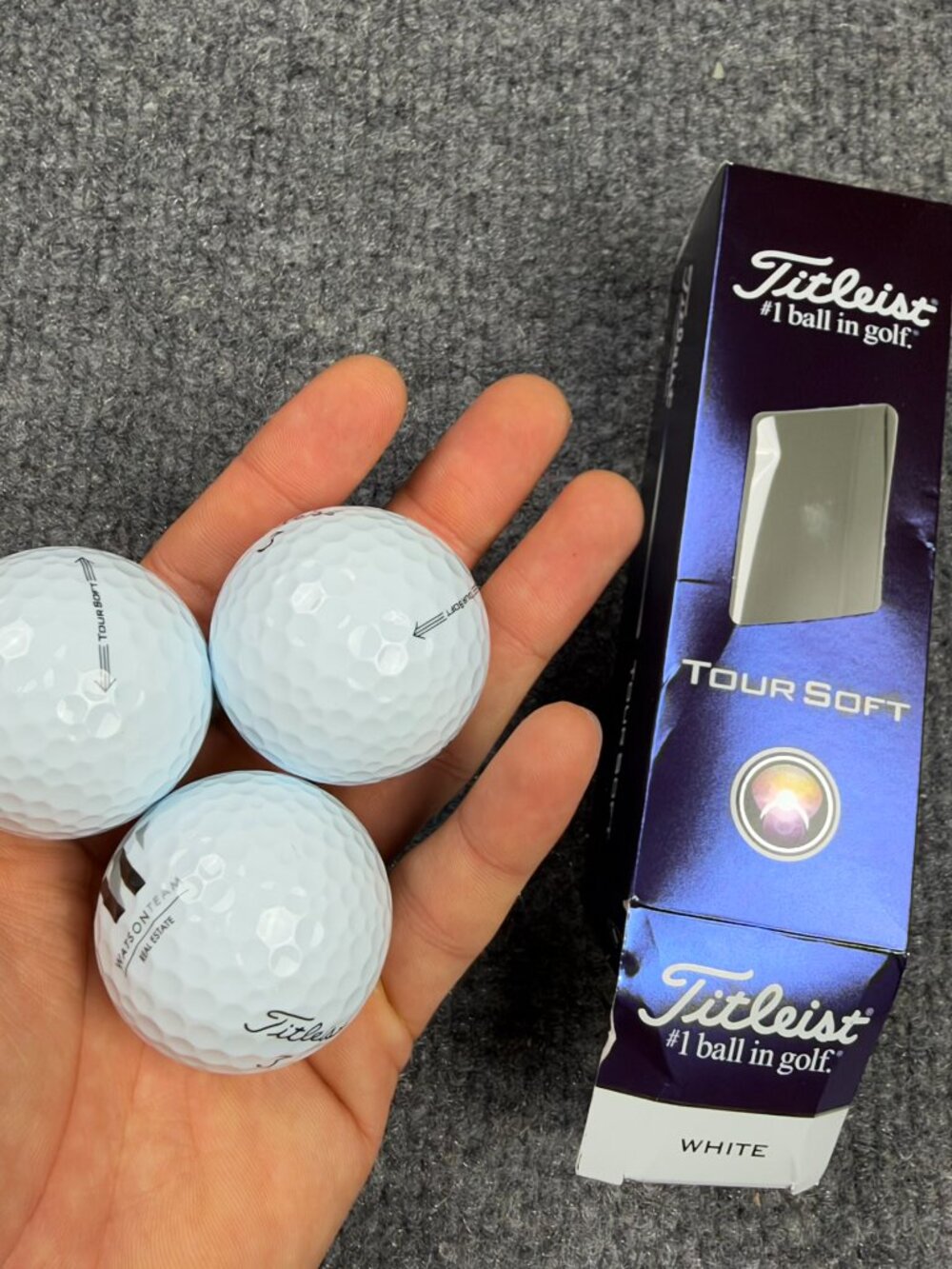 Titleist Tour Soft Golf Balls White Sleeve of 3 Number 3 Logo Balls New Open Box